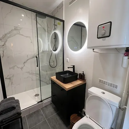 Parisian Cozy Space 2 Steps From Canal Saint-martin App 19 Apartment Paris